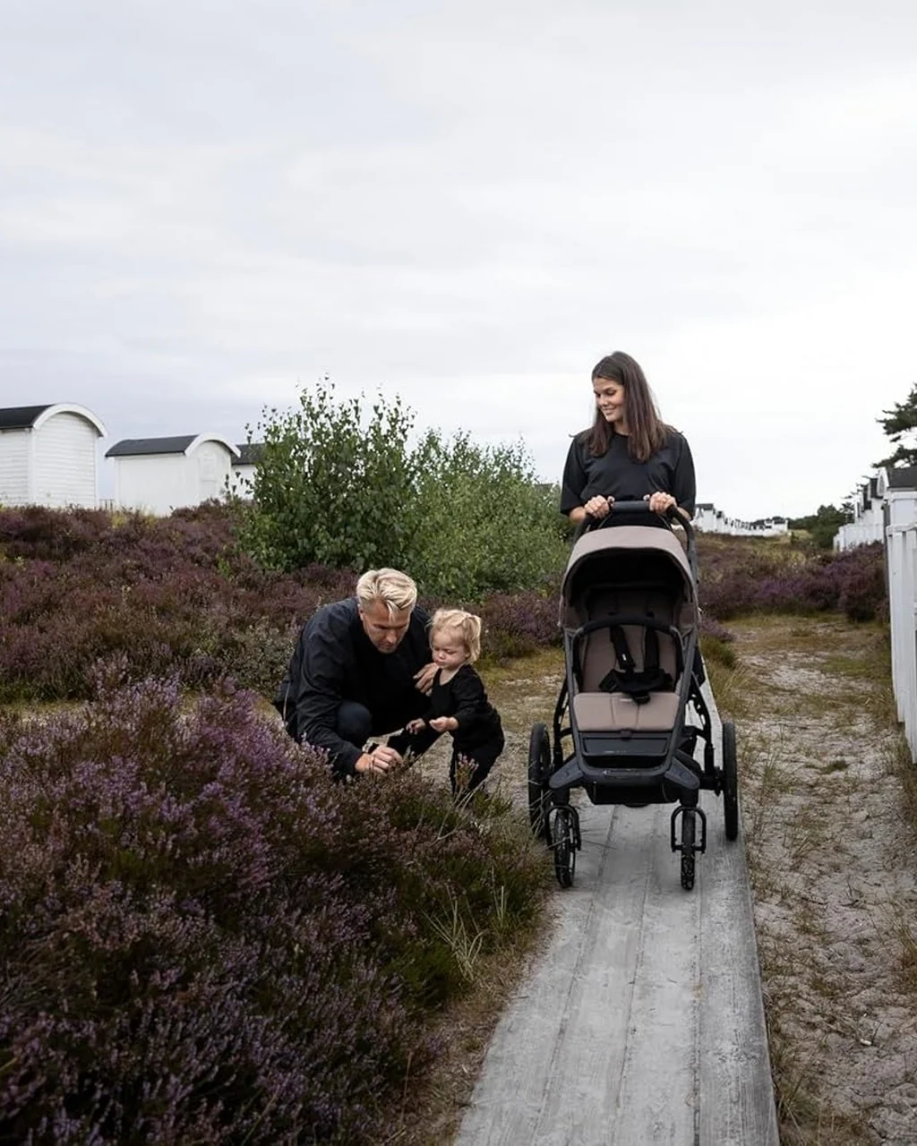 Thule Urban Glide 4-Wheel All-Terrain Single Stroller With Magnetic Buckle - Image 13