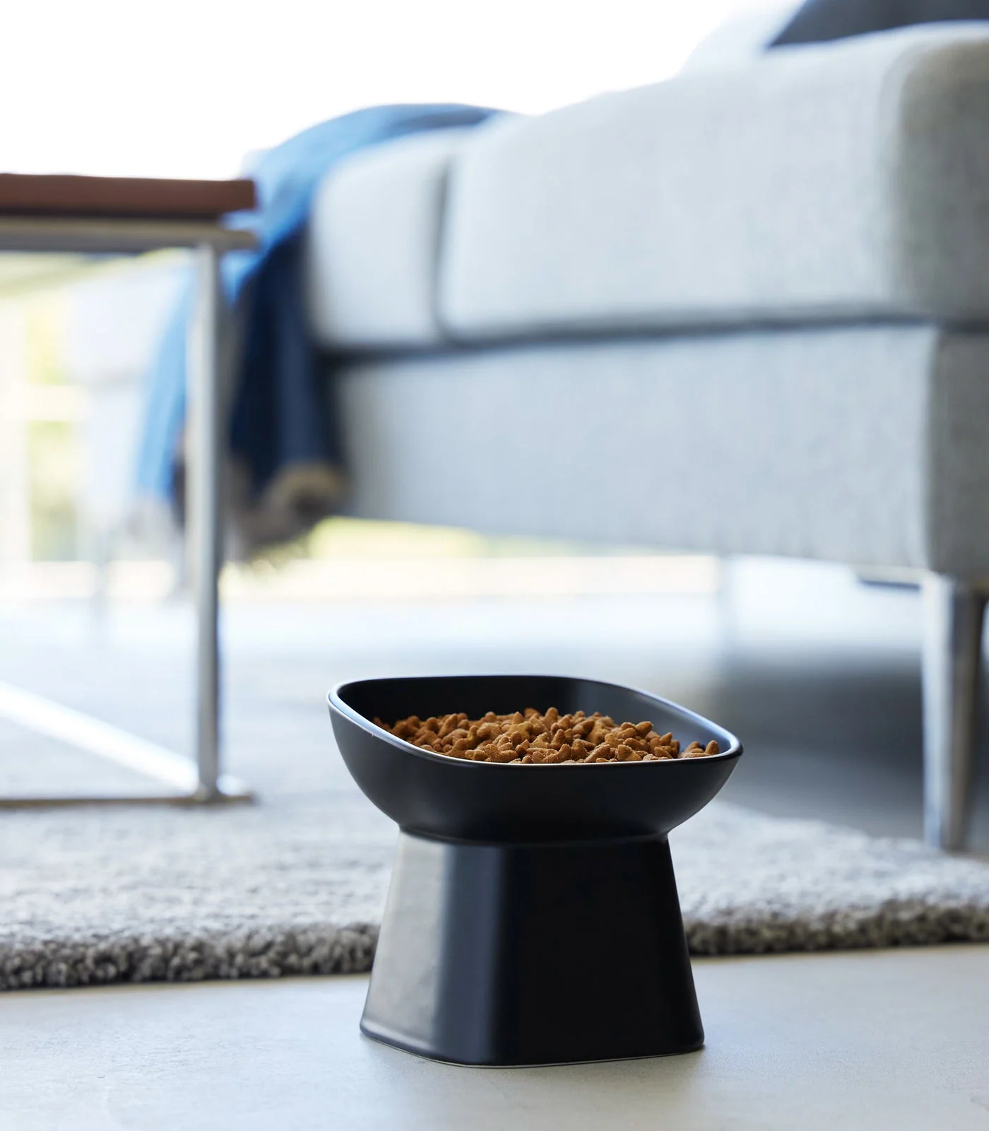 Yamazaki Home Tilted Pet Food Bowl - Image 10