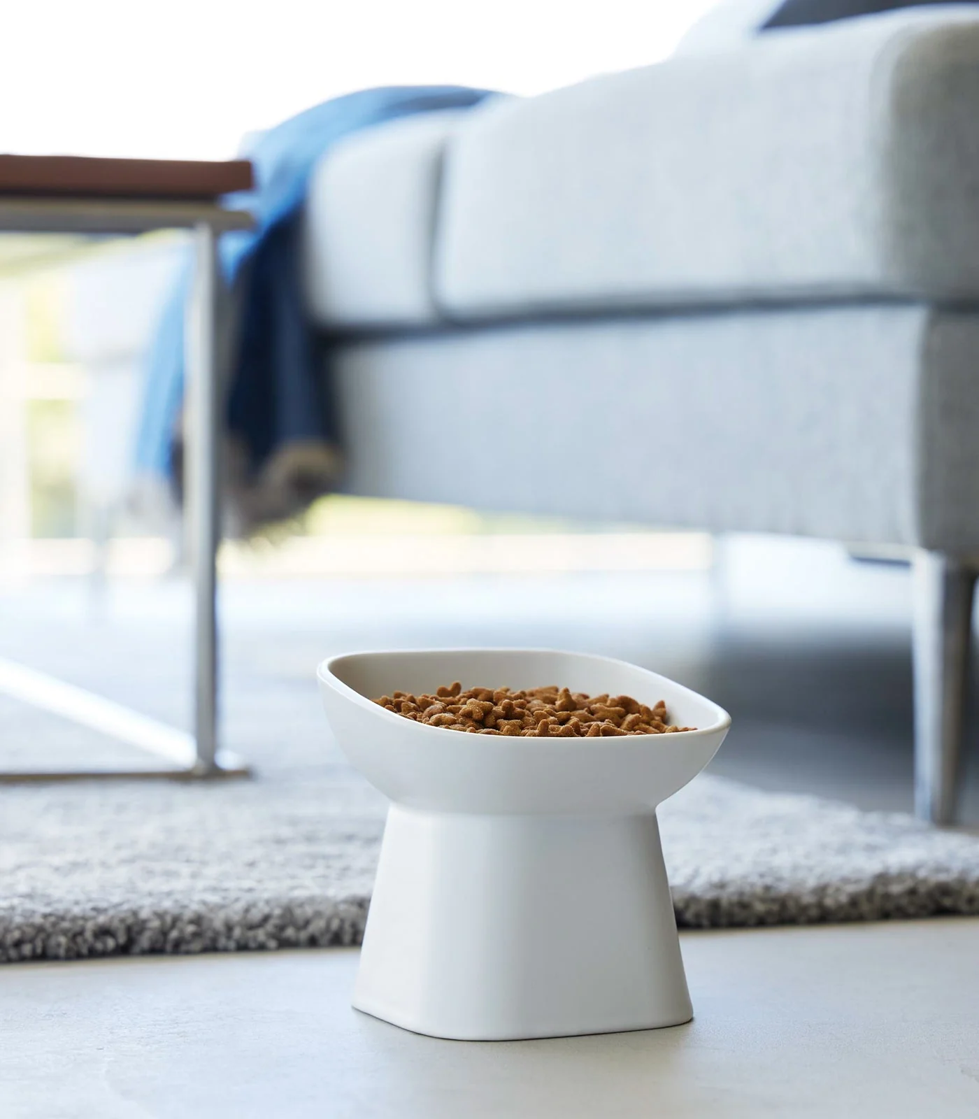 Yamazaki Home Tilted Pet Food Bowl - Image 3