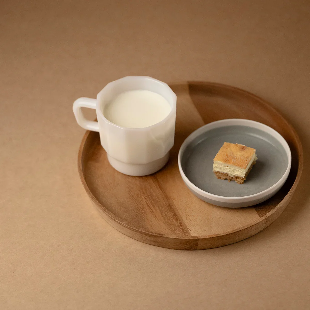 HMM W Glass Milk - 2026 Limited Edition - Image 13