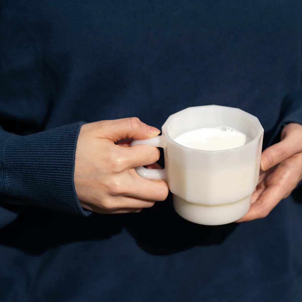 HMM W Glass Milk - 2026 Limited Edition - Image 5